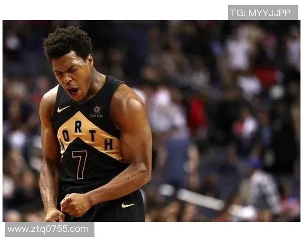 矮个子足球天才逆袭之路：从身高劣势到世界舞台的精彩表现